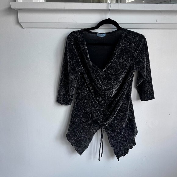 Cute top! metallic. - Picture 3 of 5